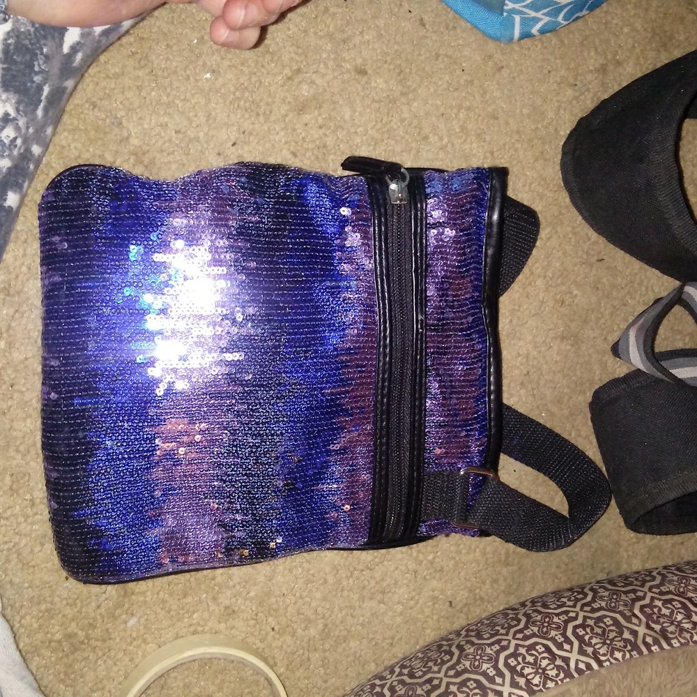 Bongo purple sparkle purse